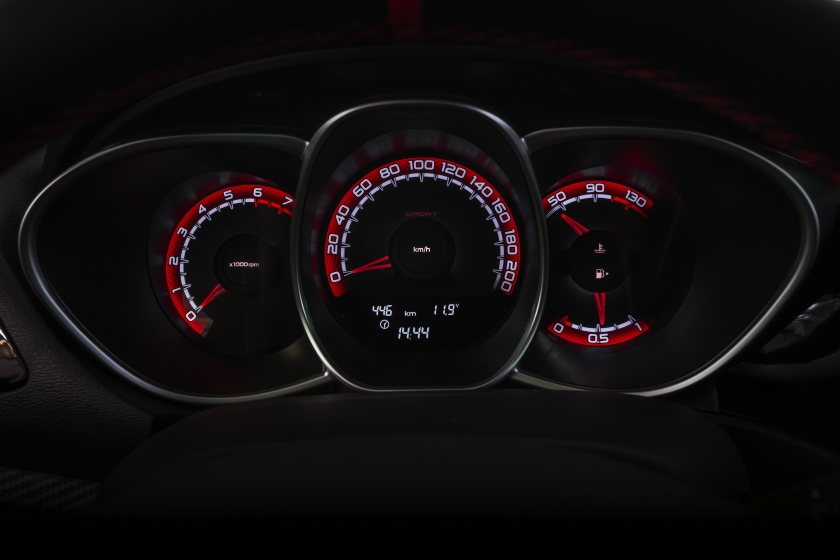 LADA Vesta Sport - энергия снаружи и внутри